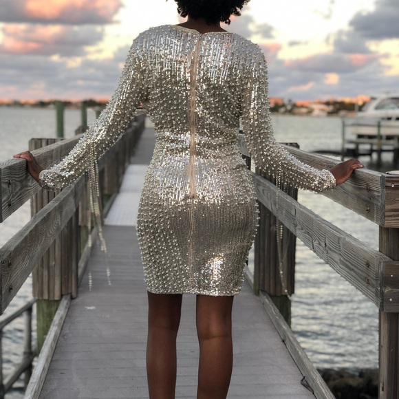 Dress - Picture 4 of 4